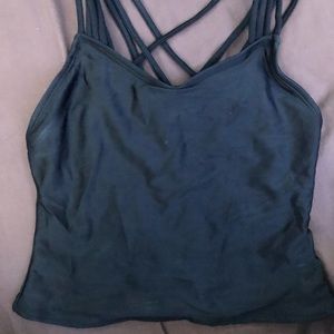 swim top/tank top